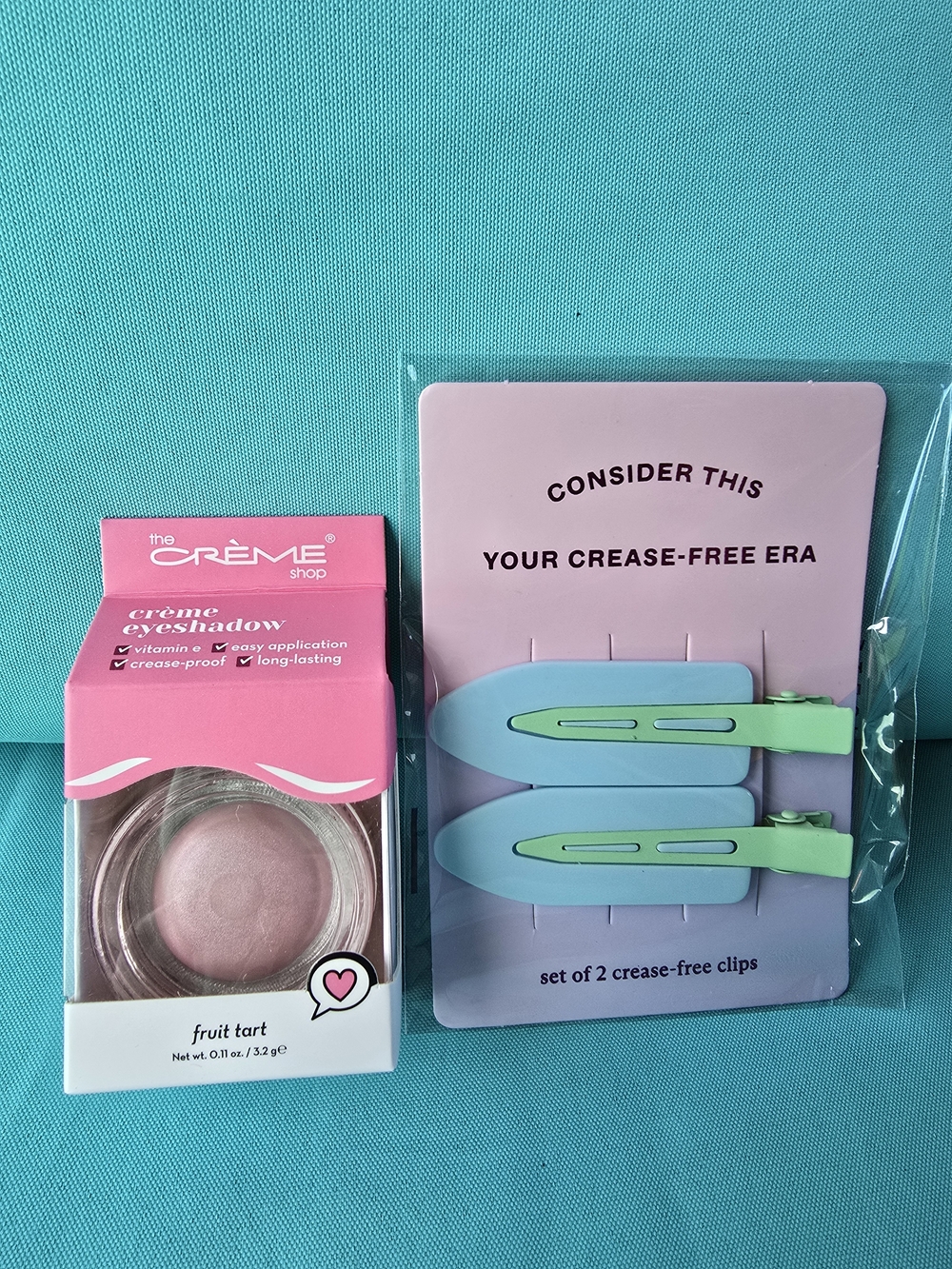 The Crème Shop Eyeshadow Pot & Crease-Free Clips - Truffle OR Fruit Tart - Picture 3 of 9
